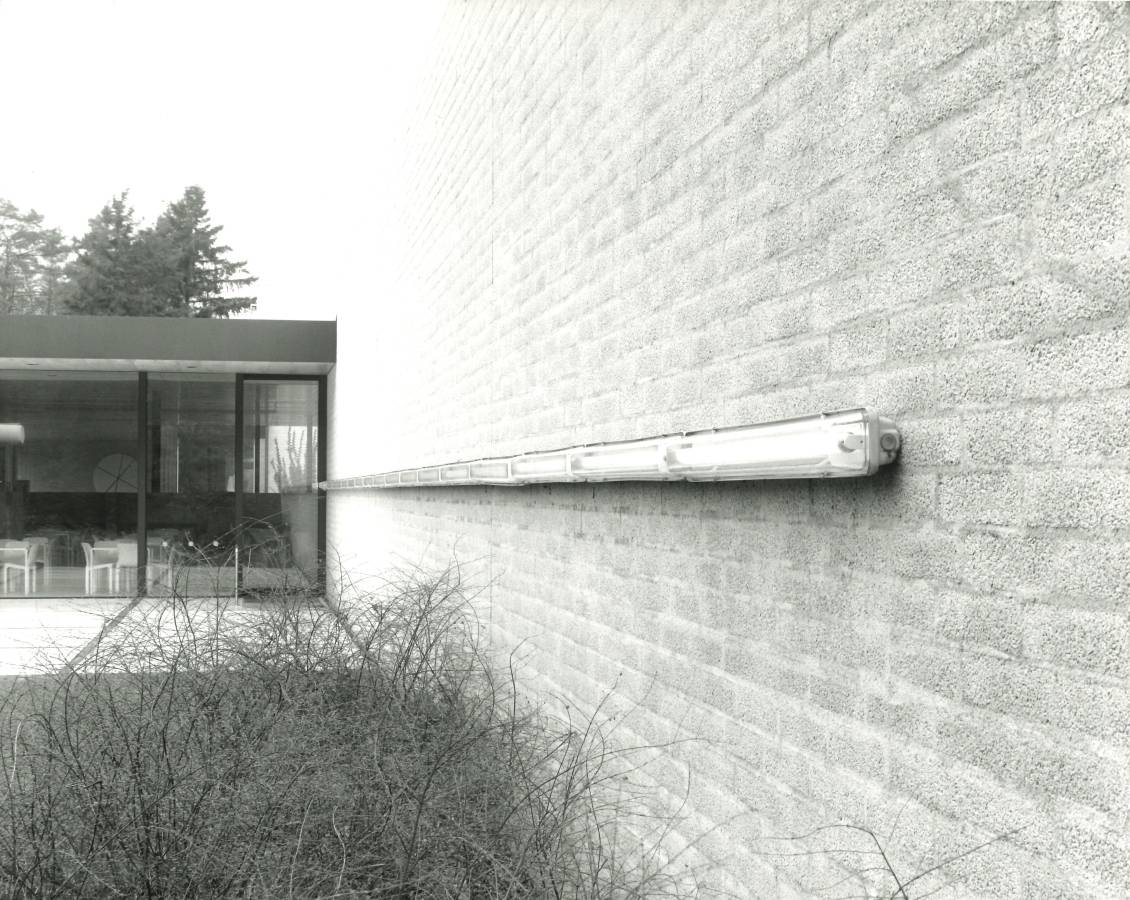 Dan Flavin, (quietly, to the memory of Mia Visser), 1977