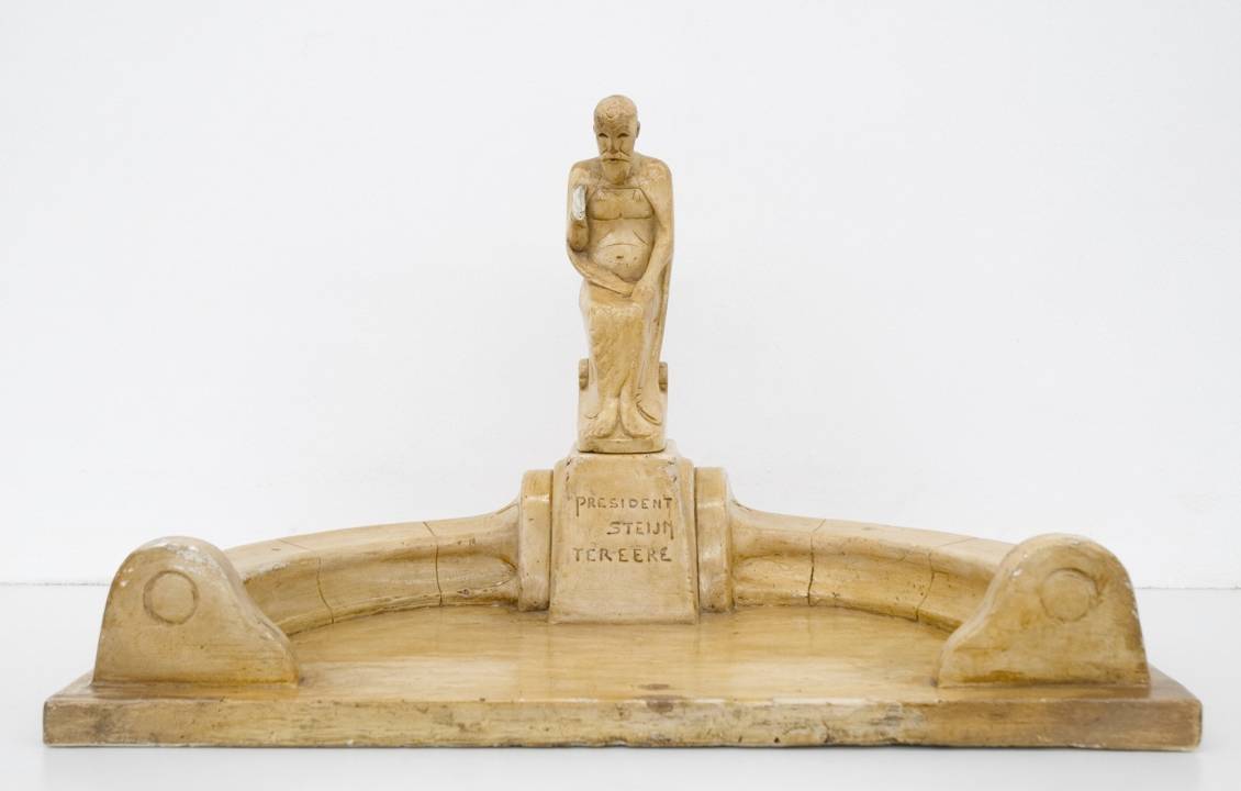 Joseph Mendes da Costa, De Philosoof (gipsen maquette), 1918