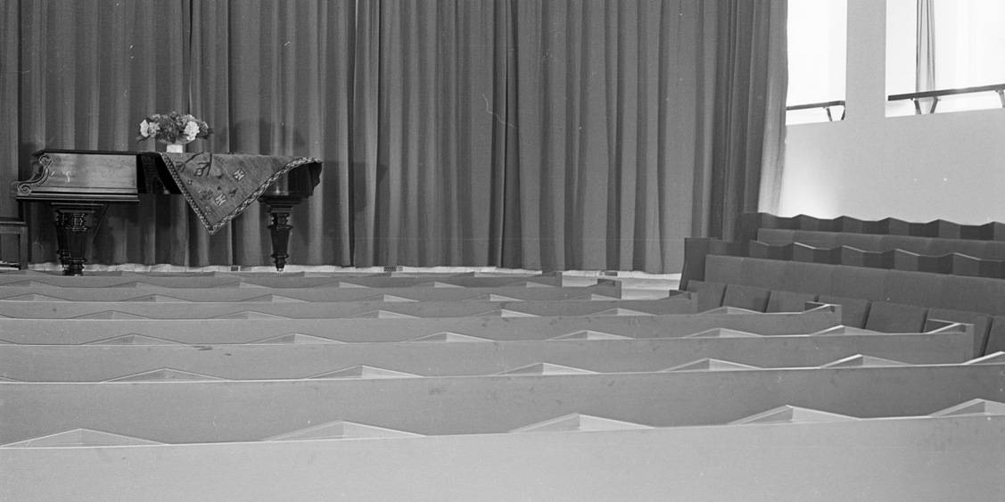 De aula naar ontwerp van Henry van de Velde, 1954