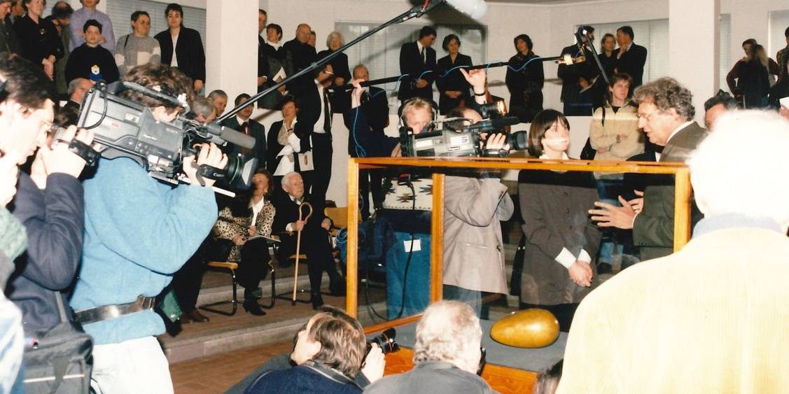 Presentatie van Brancusi's Le commencement du monde