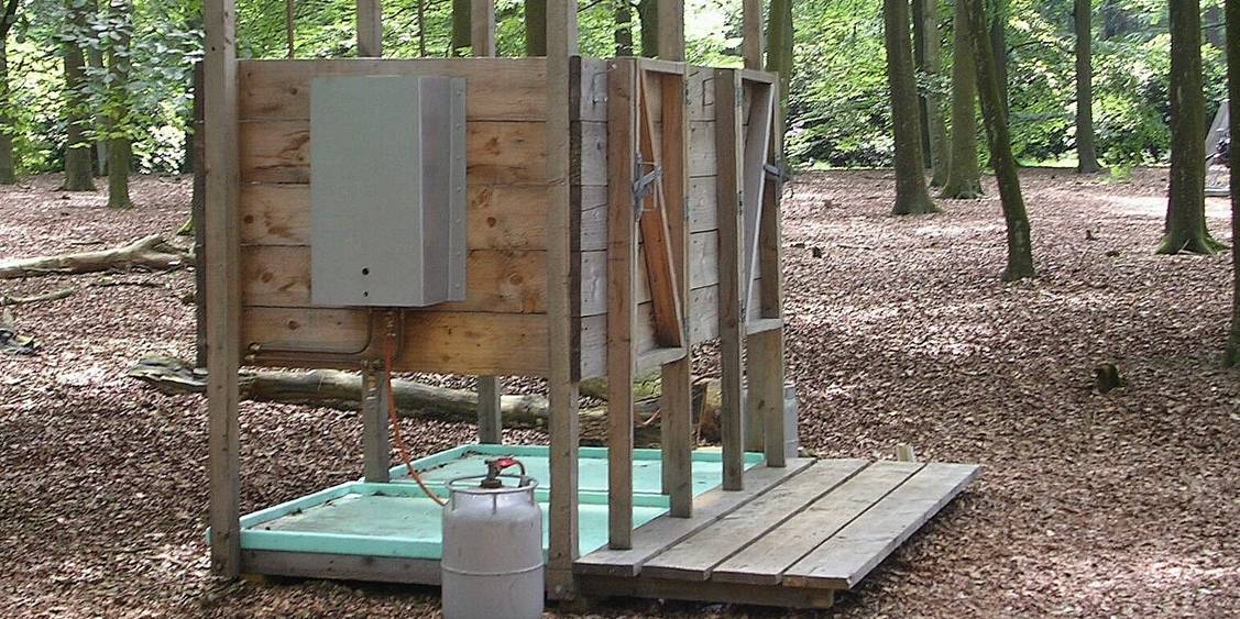 Tentoonstellingsoverzicht 'Happy Forest', 2005