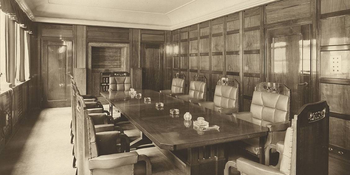 H.P. Berlage, Holland House, circa 1916
