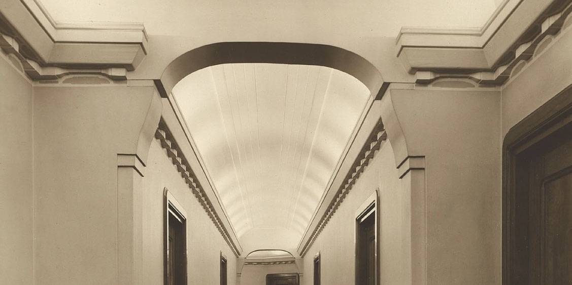 H.P. Berlage, Holland House, circa 1916