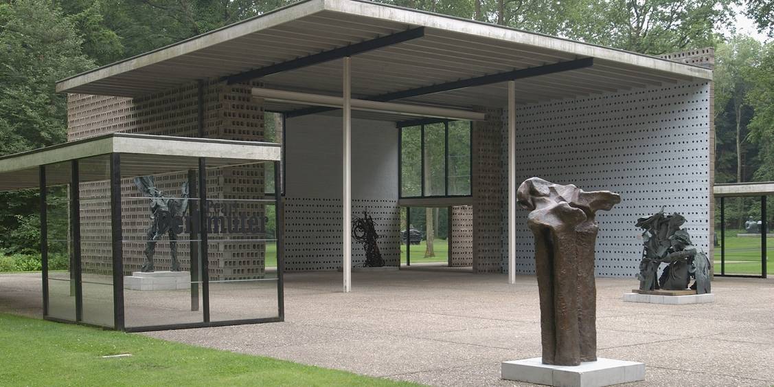 Tentoonstellingsoverzicht 'Pearl Perlmuter binnen/buiten', Rietveldpaviloen 2003