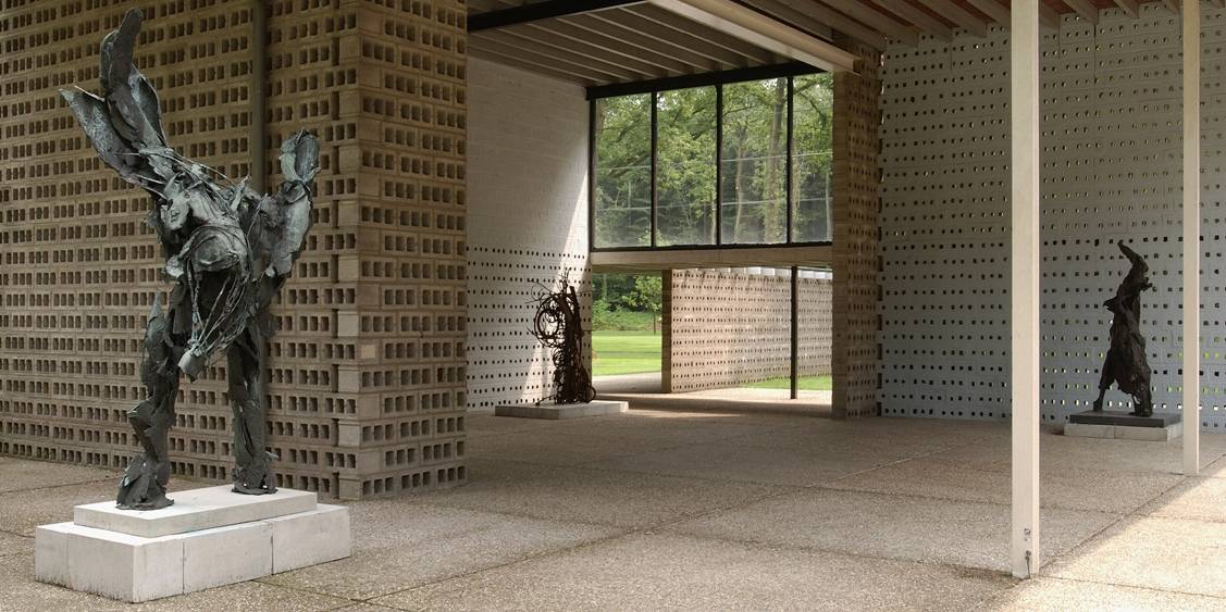 Tentoonstellingsoverzicht 'Pearl Perlmuter binnen/buiten', Rietveldpaviloen 2003