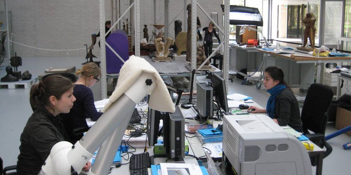 Tentoonstellingsoverzicht 'To clean or not to clean', 2009